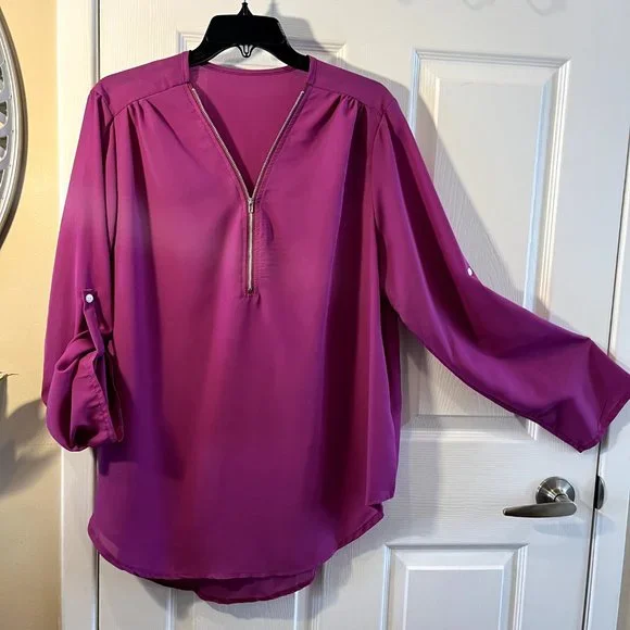 Pink blouse - Picture 2 of 2